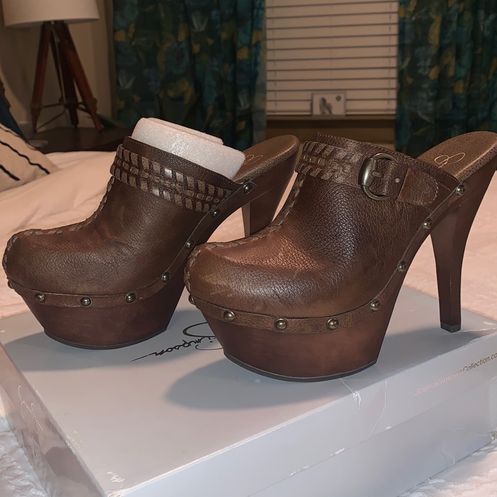 Jessica Simpson Clog heels